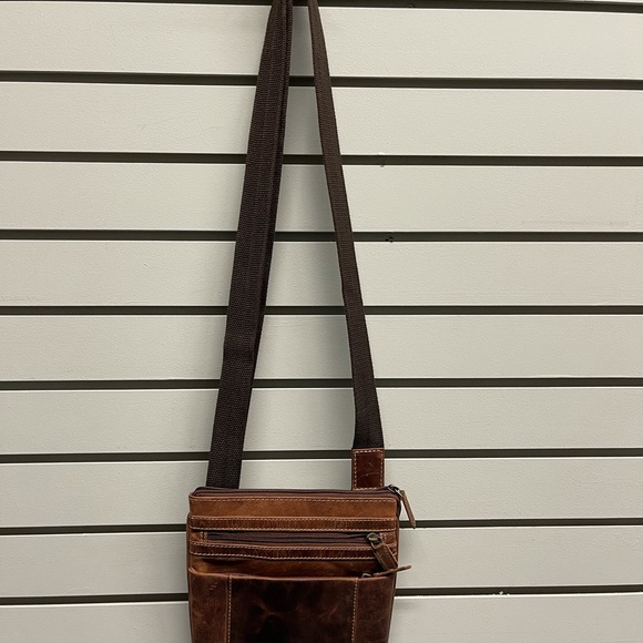 NWOT Genuine Leather Cross-Body Bag - Picture 3 of 4